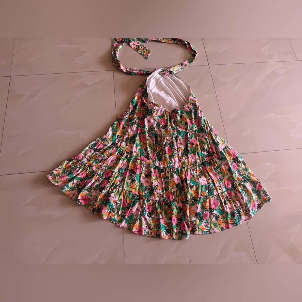 Copper Key Floral Printed
Tiered Halter Dress | Dillard's size small - Picture 4 of 16